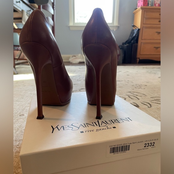 Like new YSL heels - Picture 4 of 6